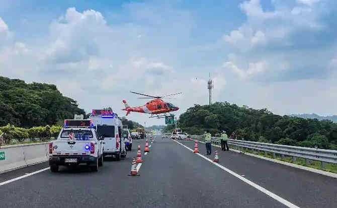 偃师区高速公路汽车救援案例